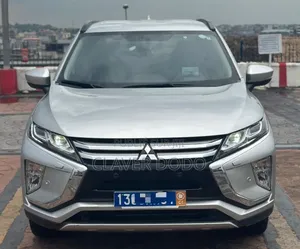 Mitsubishi Eclipse Cross 2021 Gris