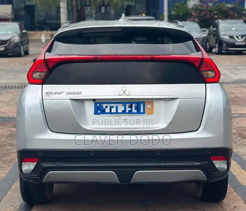 Mitsubishi Eclipse Cross 2021 Gris