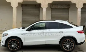 Mercedes-Benz GLE-Class 2018 Blanc