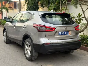 Nissan Qashqai 2019 Gris