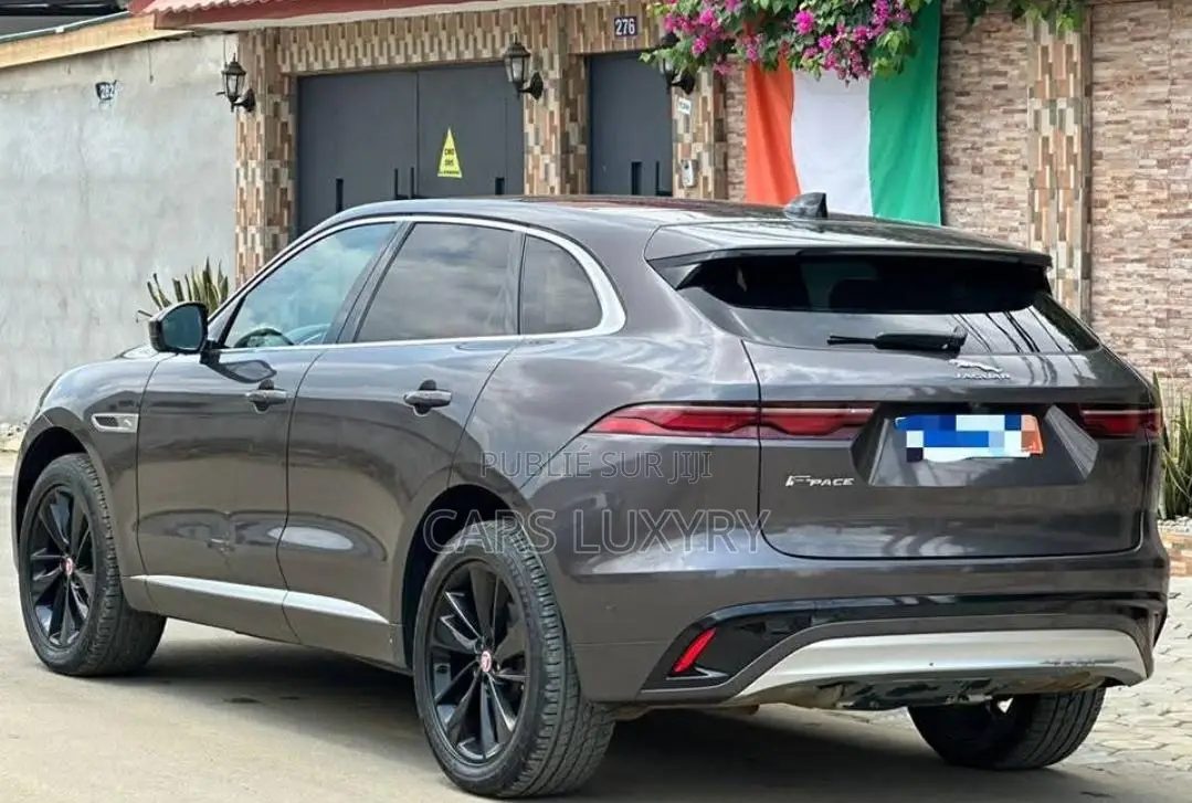 Jaguar F-Pace P400 R-Dynamic S 2022 Gris