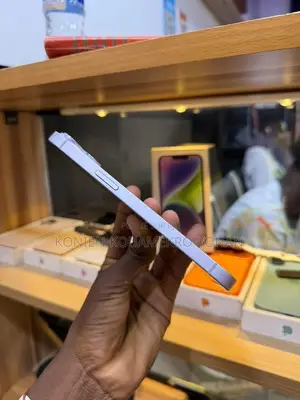 Nouveau Apple iPhone 14 Plus 128 GB Bleu