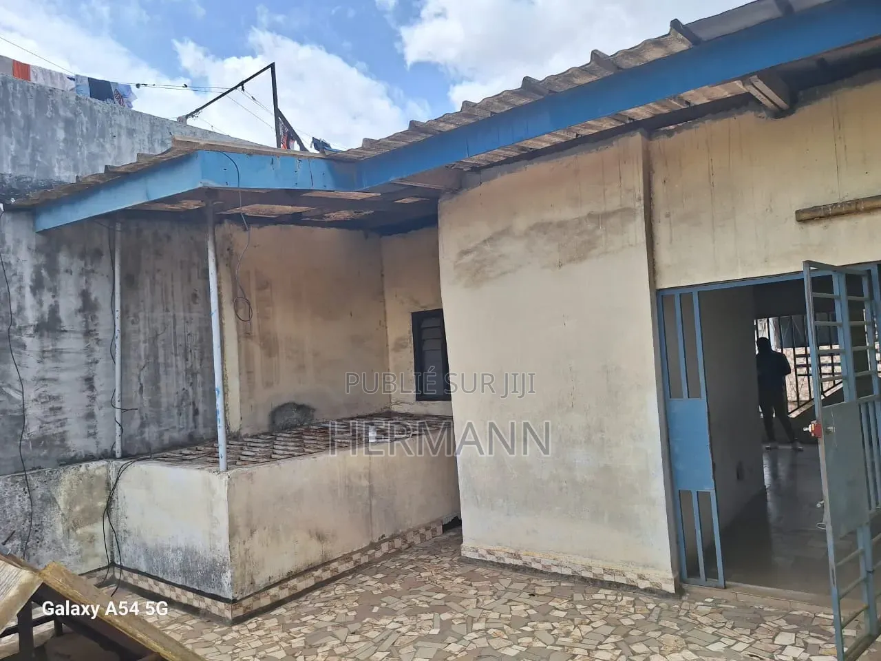 5chbre Maison dans Yopougon à Vendre