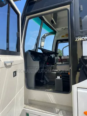 Nouveau Autobus 2025 Blanc