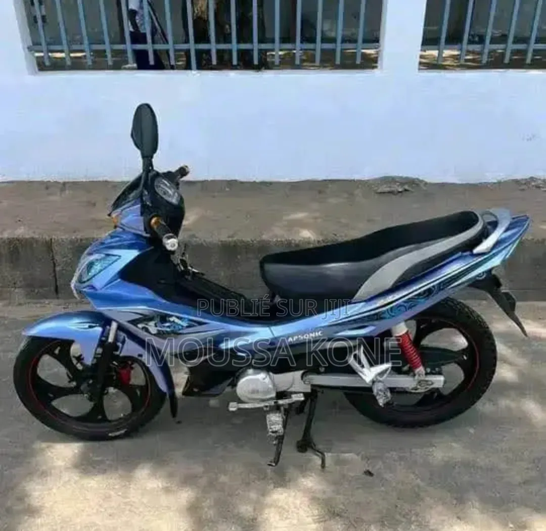 Nouveau KTM Duke 125 2025 Argenté
