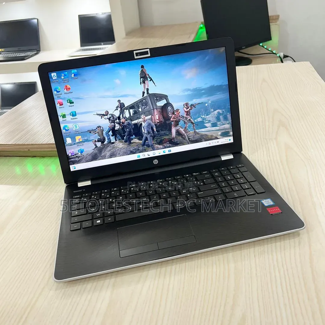 Nouveau HP Pavilion Gaming Laptop 15-dk2xxx 8GB Intel Core i5 SSD 256GB