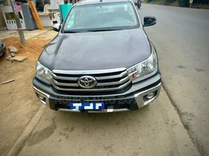Toyota Hilux 2017 Gris