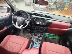 Toyota Hilux 2017 Gris