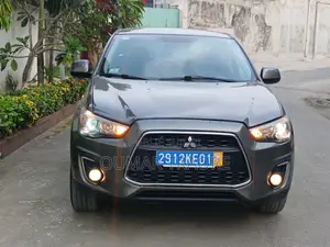Mitsubishi Outlander 2016 Gris