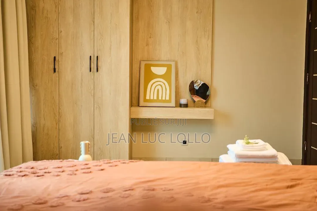 Meublé 1chbre Appartement dans Lollo, Cocody à Louer