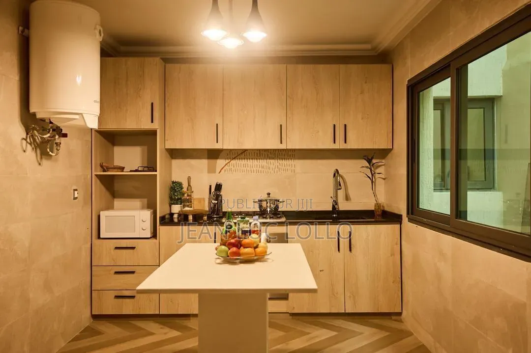 Meublé 1chbre Appartement dans Lollo, Cocody à Louer