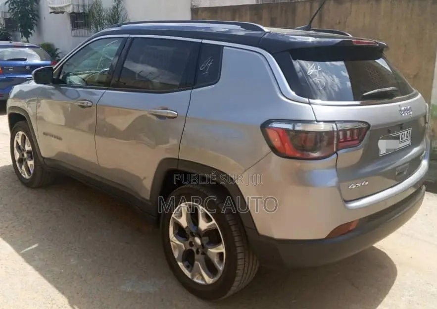 Jeep Boussole 2020 Gris