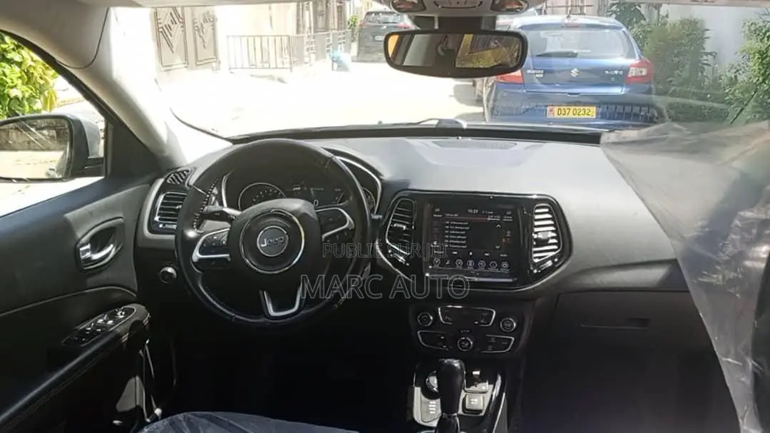 Jeep Boussole 2020 Gris