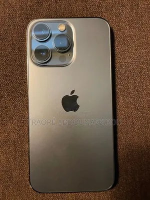 Nouveau Apple iPhone 13 Pro 256 GB Noir