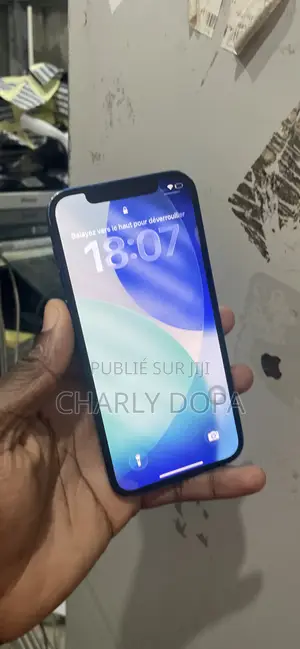 Apple iPhone 12 64 GB Bleu