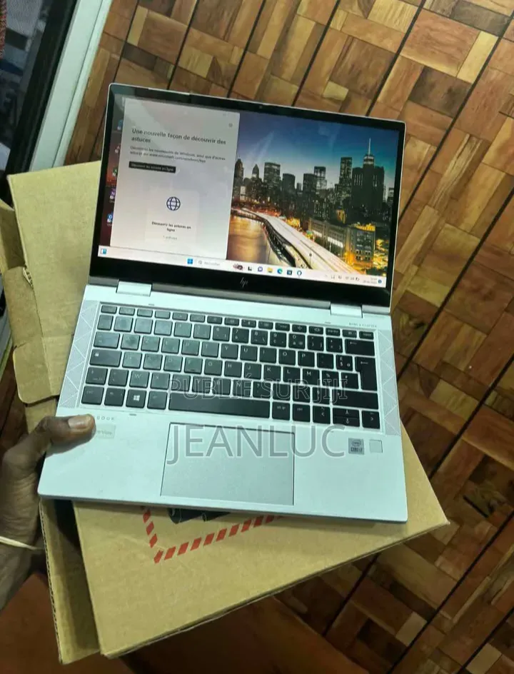 Nouveau HP EliteBook 840 G3 16GB Intel Core Ultra 7 SSD 128GB
