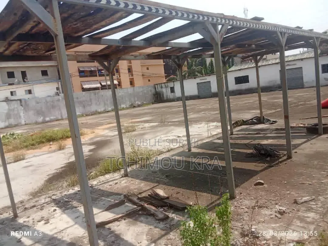 Location Terrain 2100m2 Cloturé Riviera Faya en Bordure