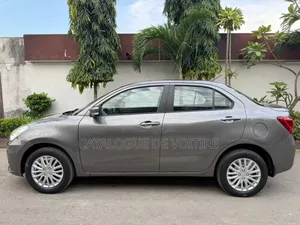 Suzuki Dzire 2024 Gris