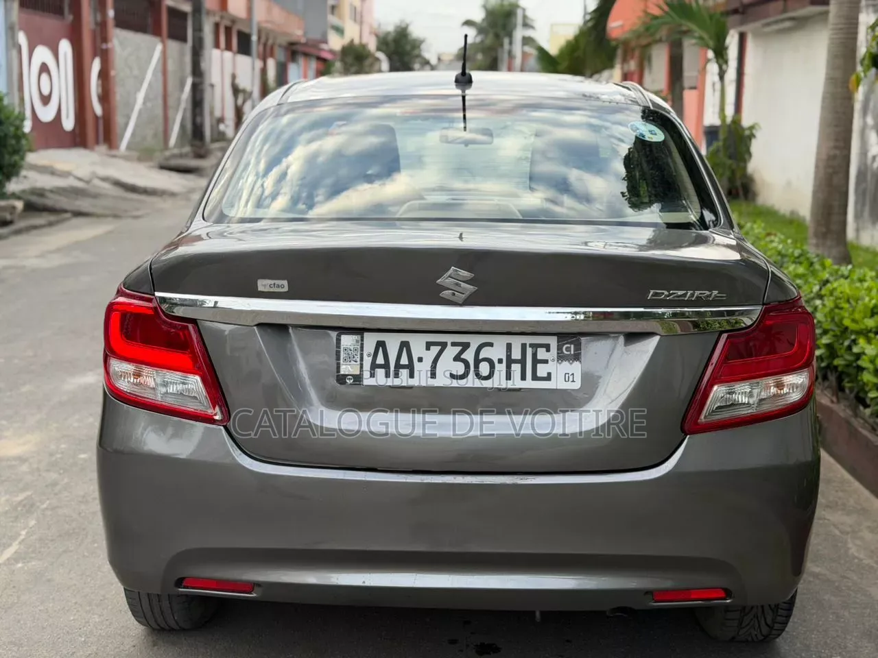 Suzuki Dzire 2024 Gris