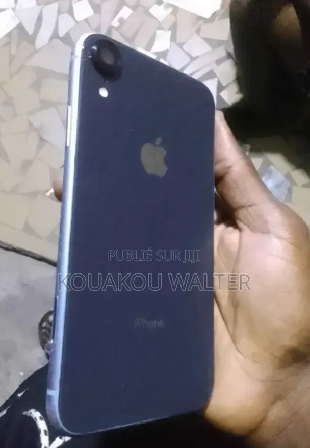 Nouveau Apple iPhone XR 128 GB Noir