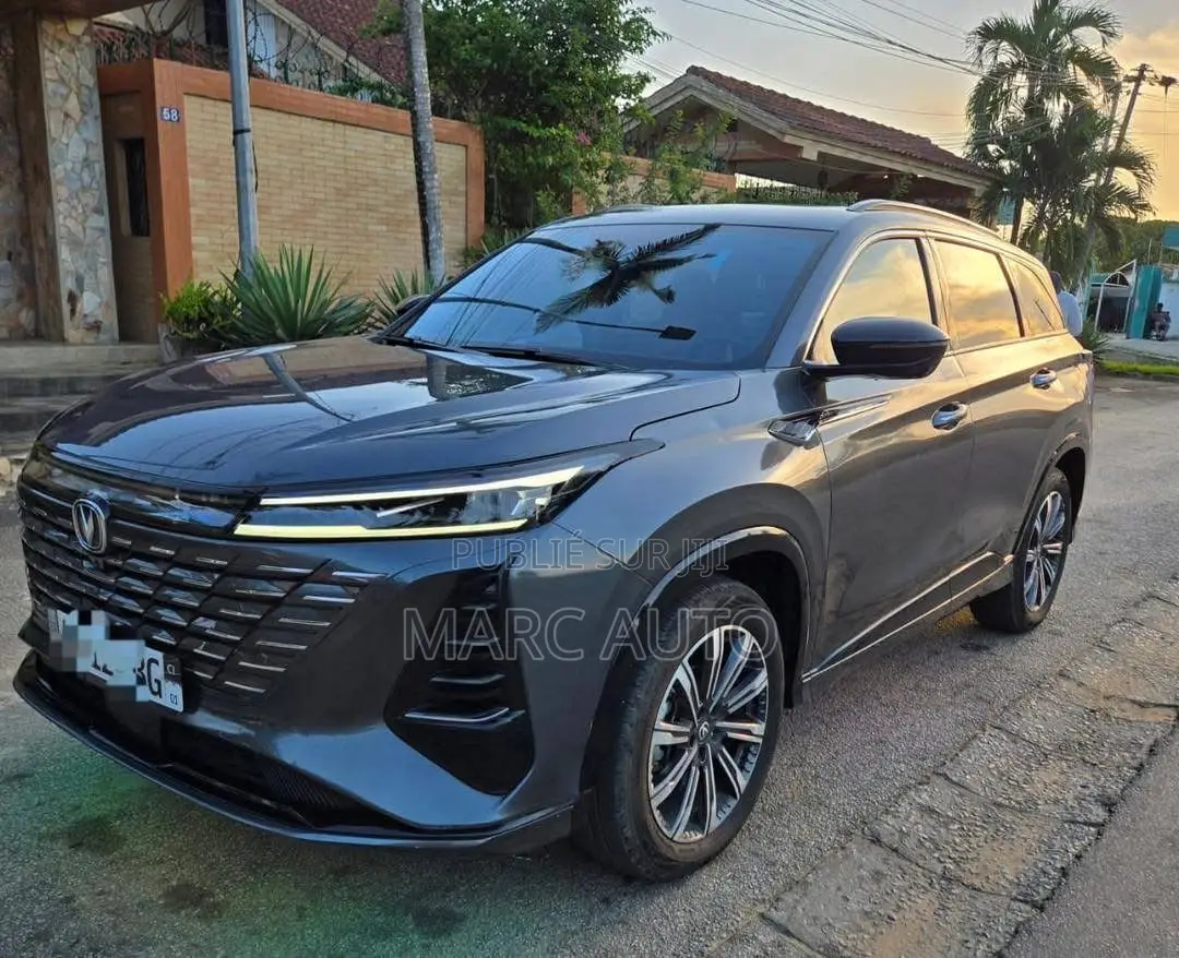 Changan CS75 2025 Gris