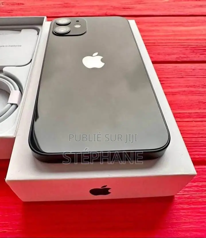 Nouveau Apple iPhone 11 128 GB Noir