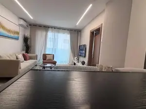 Meublé 2chbre Appartement dans Marcory à Louer