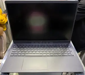 Ordinateur portable Dell Inspiron 11 3000 16GB Intel Core i7 SSD 512GB