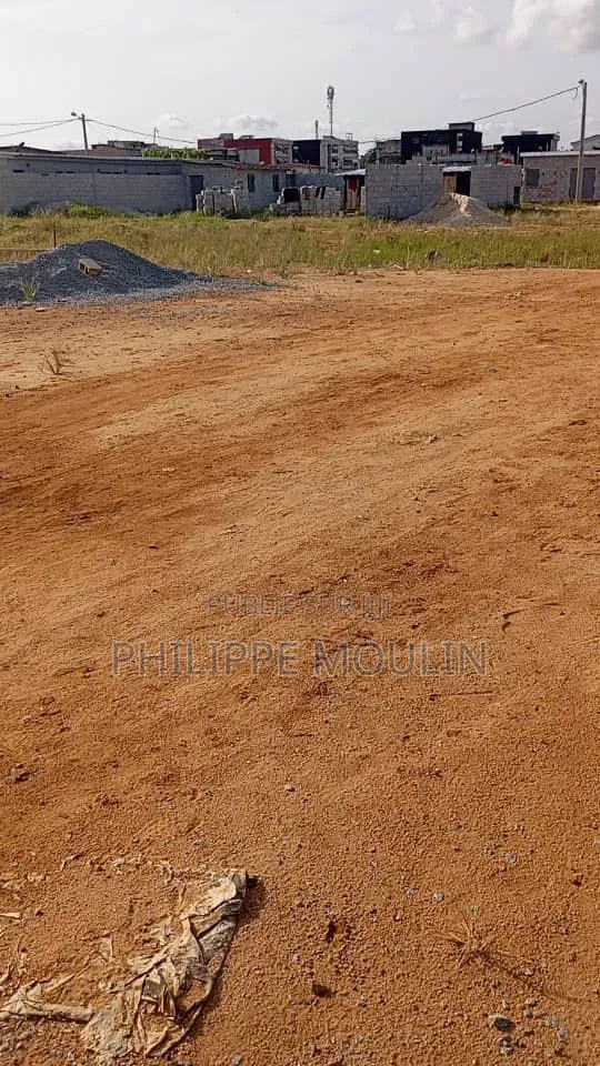 Terrain en Vente a Yamoussoukro Ebenezer