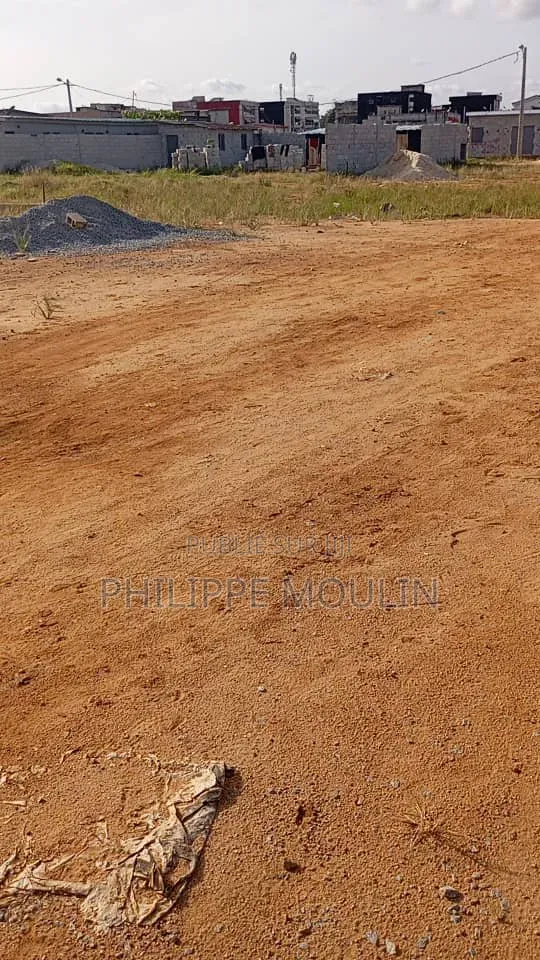 Terrain en Vente a Yamoussoukro Ebenezer