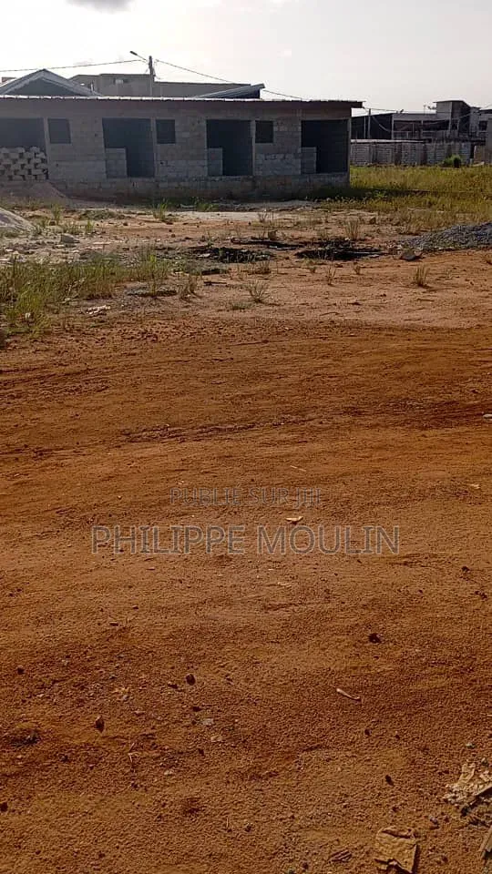 Terrain en Vente a Yamoussoukro Ebenezer