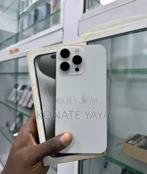 Nouveau Apple iPhone 15 Pro Max 256 GB Blanc