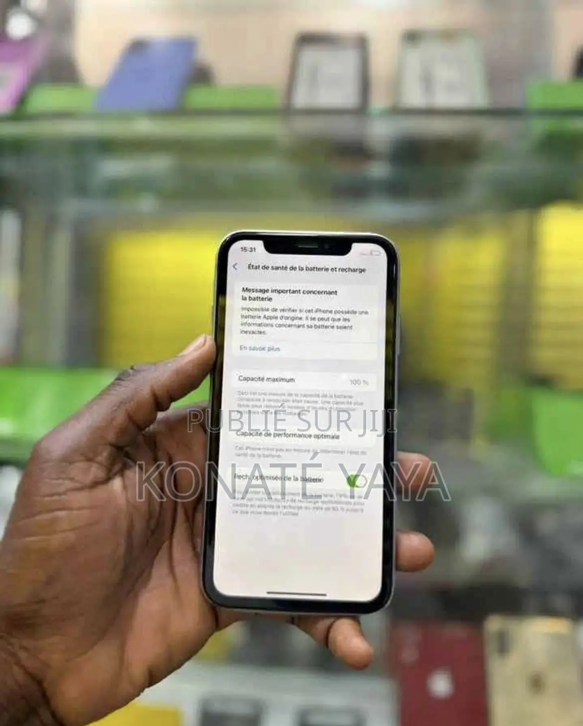 Apple iPhone 12 64 GB Noir