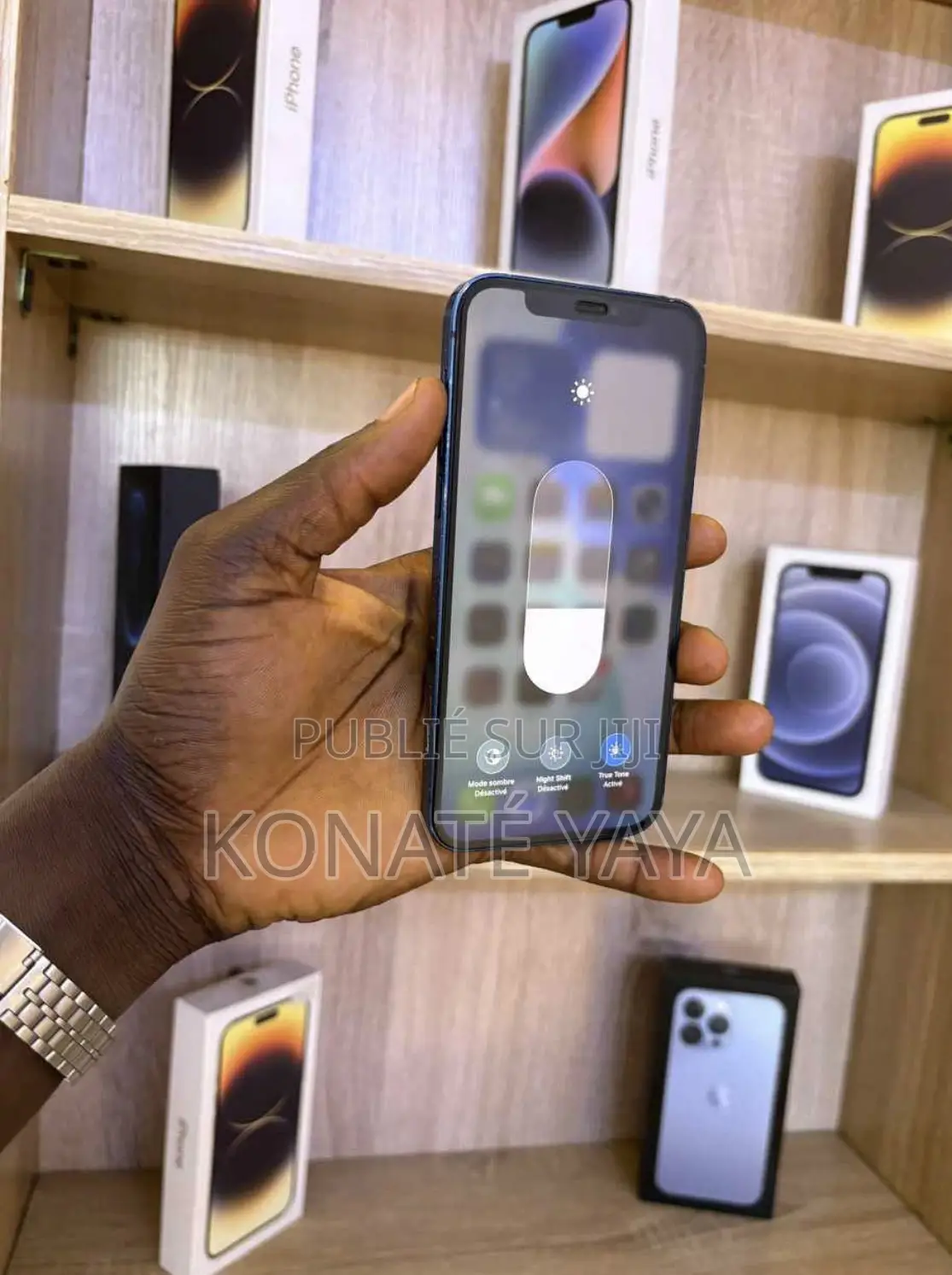 Apple iPhone 11 64 GB Bleu