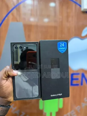 Nouveau Samsung Galaxy Z Flip5 512 GB Noir