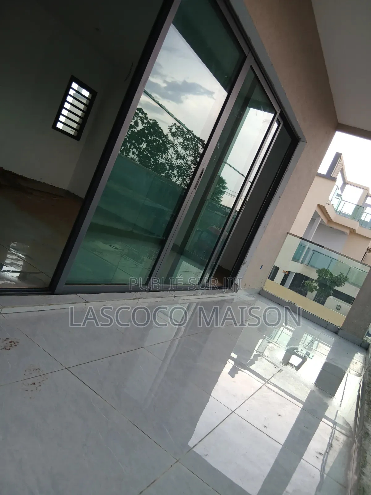 5chbre Duplex dans Lascoco Maison, Cocody à Vendre