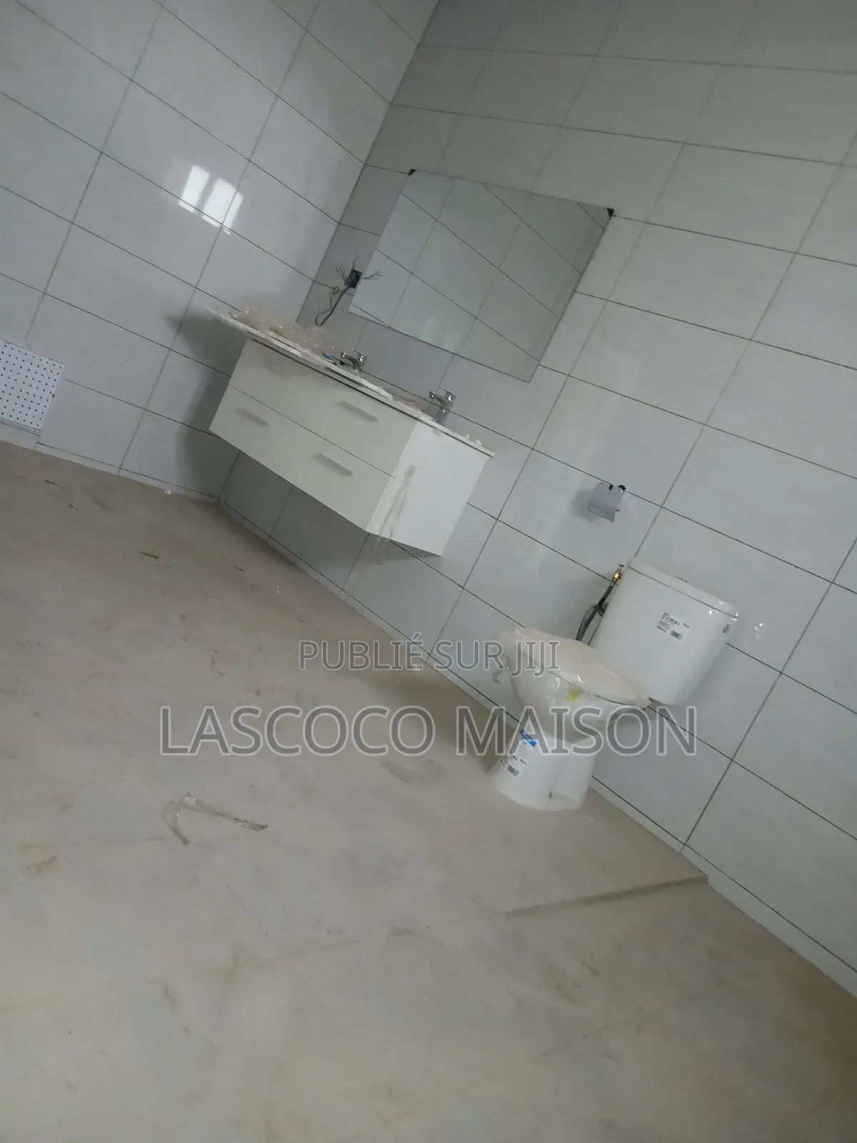 5chbre Duplex dans Lascoco Maison, Cocody à Vendre
