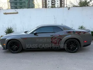 Dodge Challenger 2020 Gris