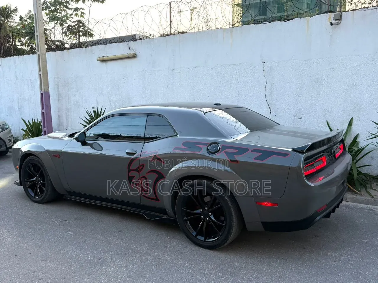 Dodge Challenger 2020 Gris