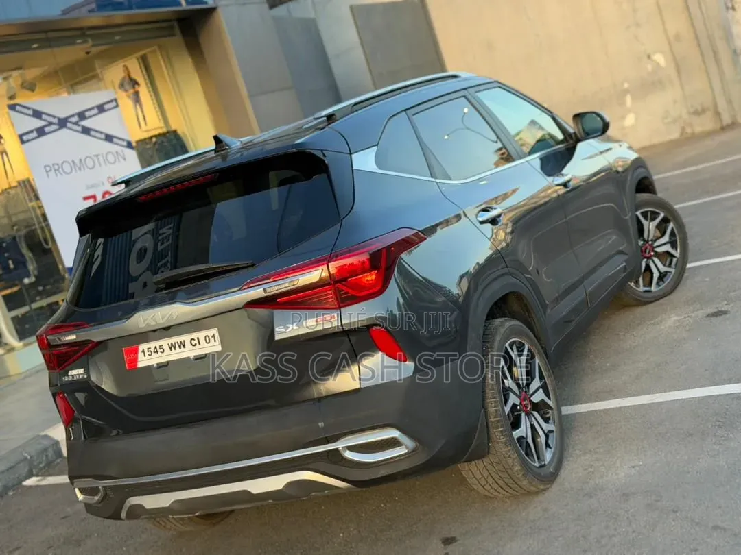 Kia Seltos 2022 Gris