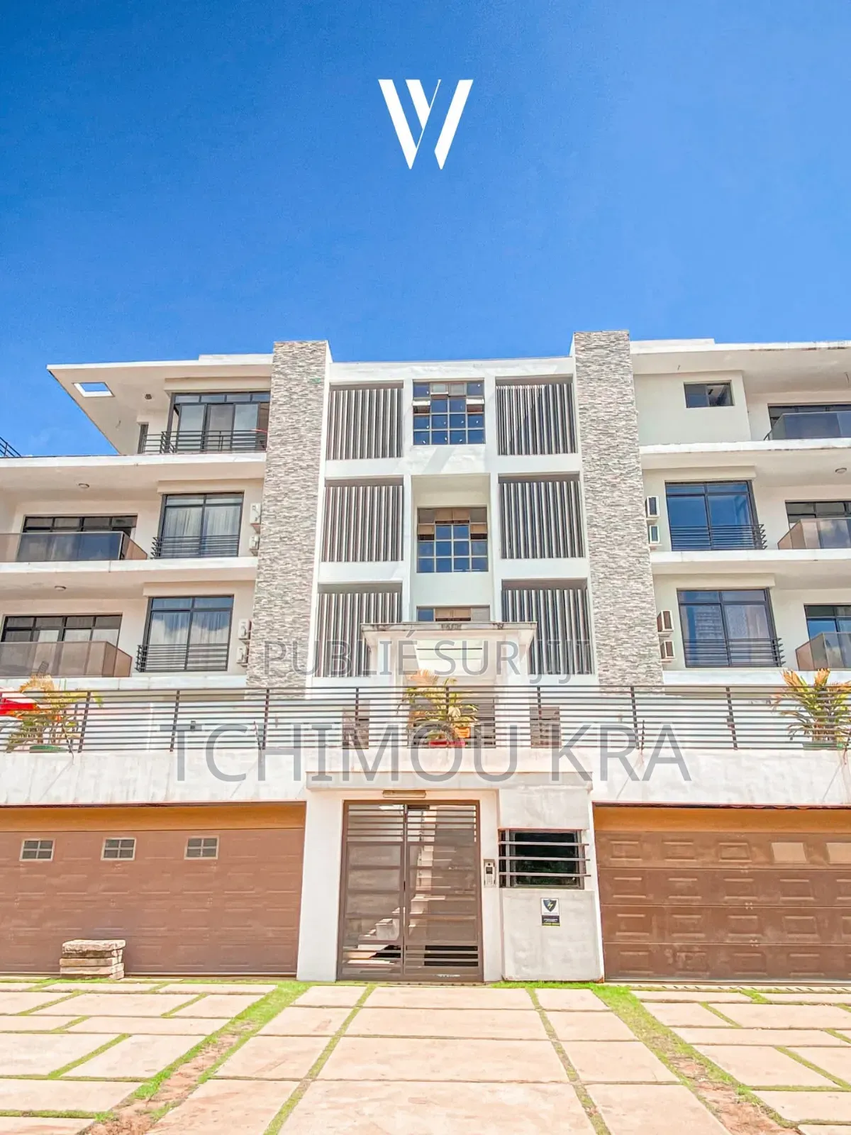 Meublé 2chbre Appartement dans Mr Tchimou, Cocody à Louer