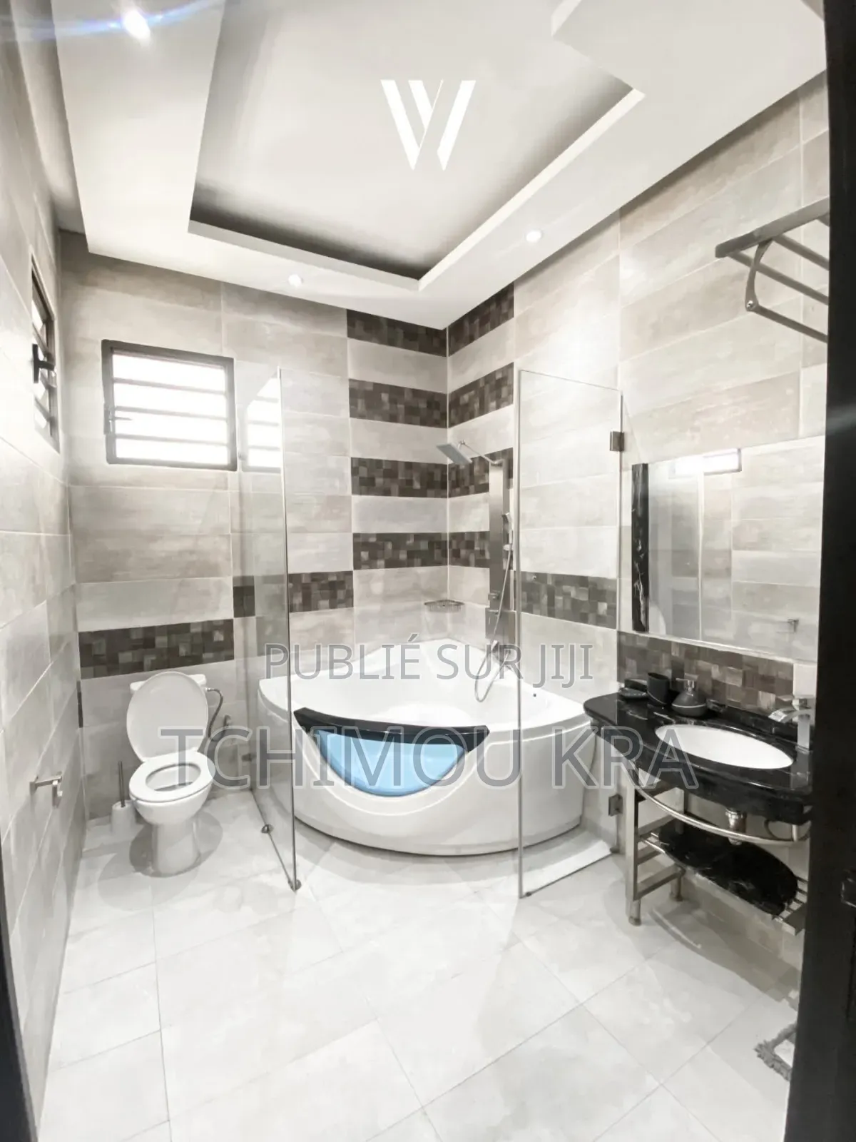 Meublé 2chbre Appartement dans Mr Tchimou, Cocody à Louer