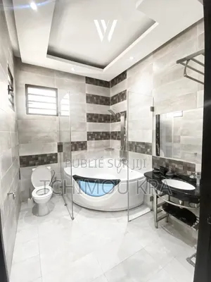 Meublé 2chbre Appartement dans Mr Tchimou, Cocody à Louer
