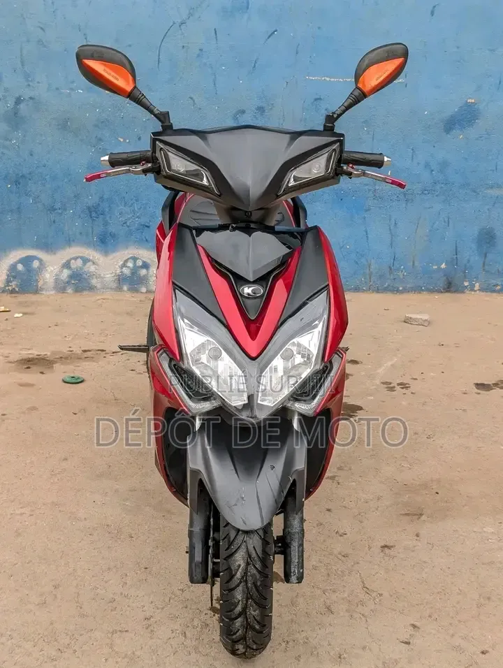 Nouveau Yamaha DT125 2025 Rouge