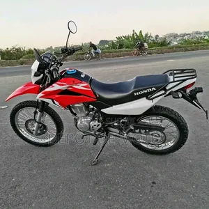 Nouveau Yamaha Autre 2025 Rouge