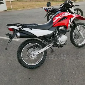 Nouveau Yamaha Autre 2025 Rouge
