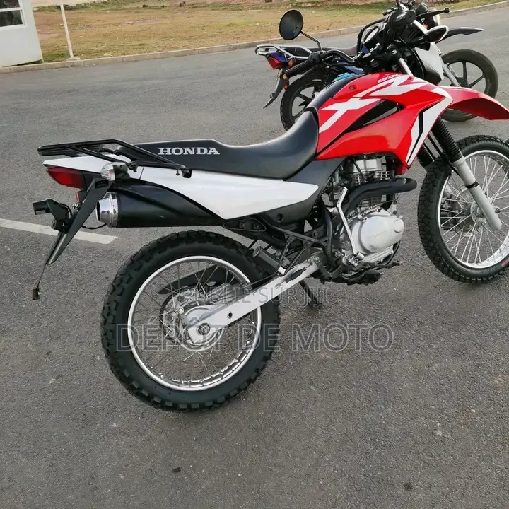 Nouveau Yamaha Autre 2025 Rouge