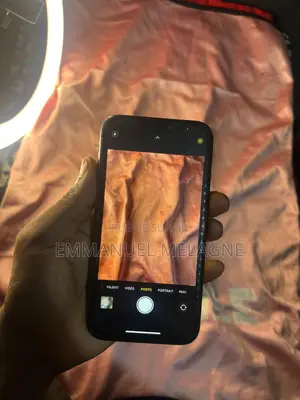Apple iPhone XR 64 GB Noir