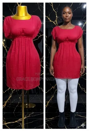 Haut Rouge Pour Femme. Solde : 1500fcfa