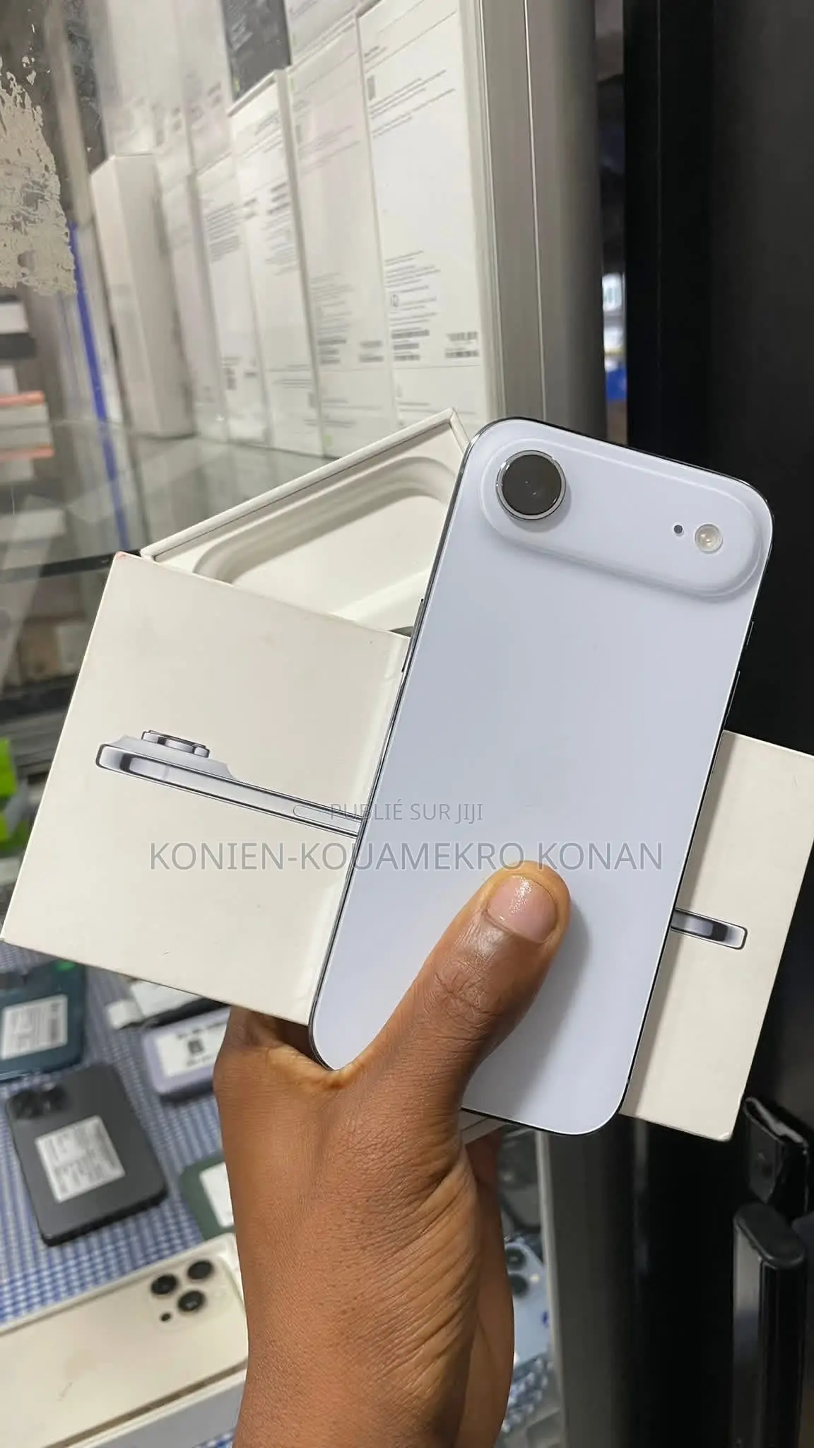 Nouveau Apple iPhone 17e 256 GB Blanc